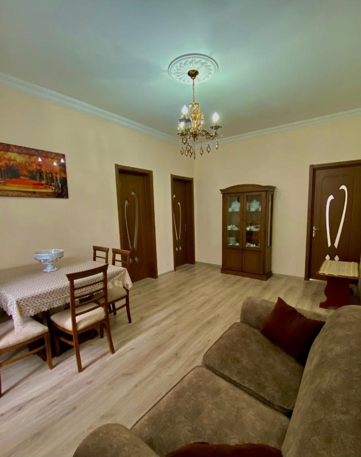 Family Home Батуми Екстериор снимка