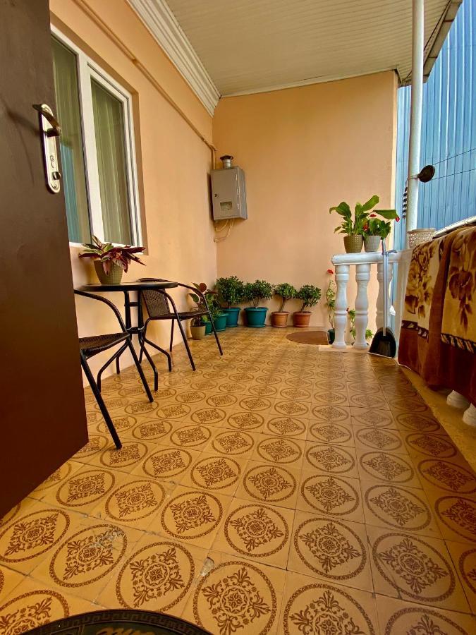 Family Home Батуми Екстериор снимка